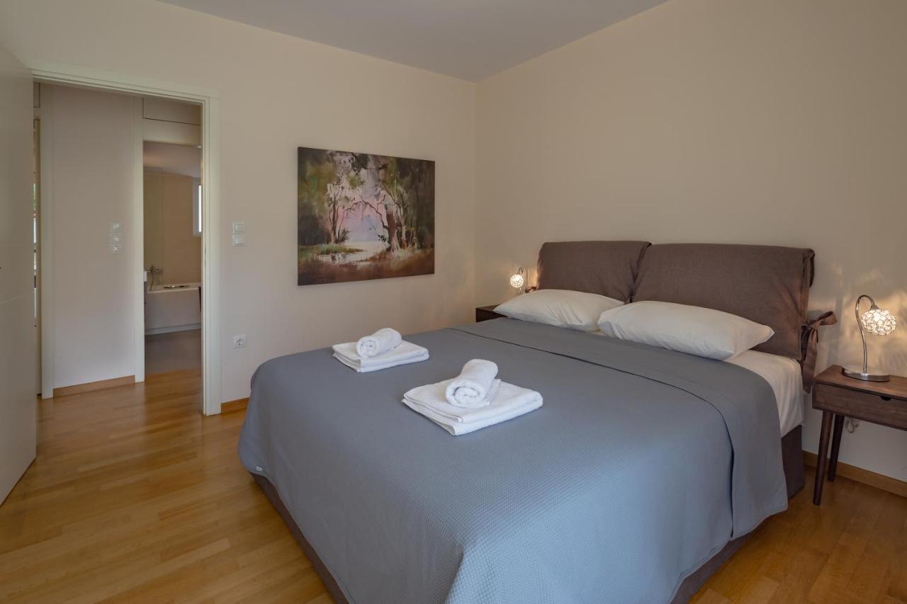 Sagittarius - Faliro Sea Side Apartment Atene Esterno foto