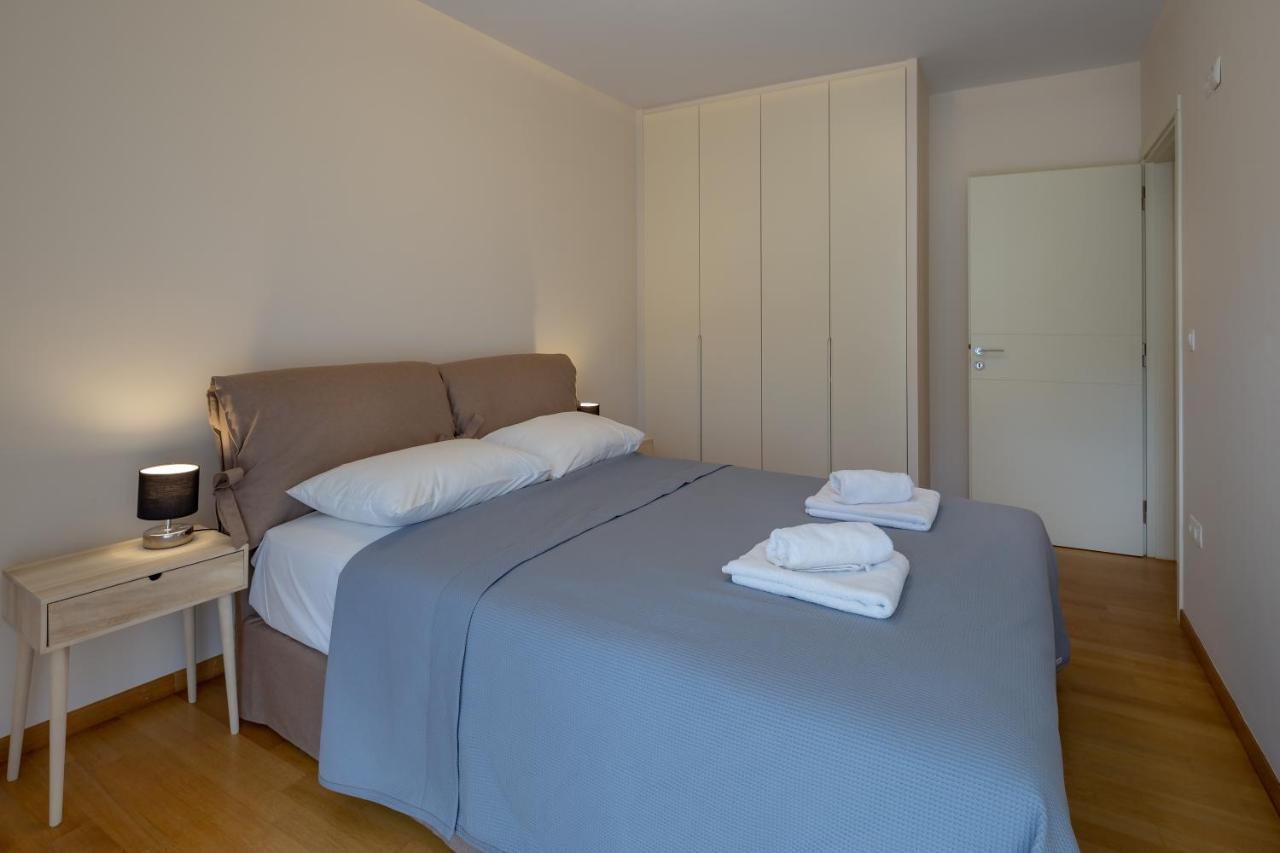 Sagittarius - Faliro Sea Side Apartment Atene Esterno foto